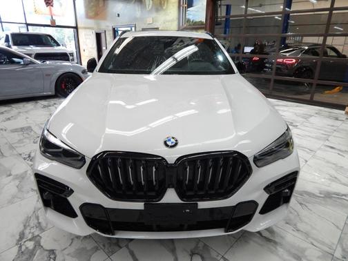 2022 BMW X6 xDrive40i