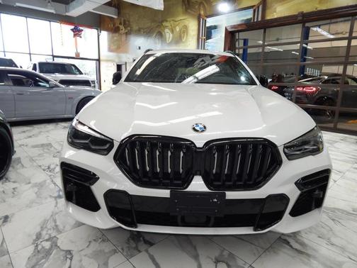 2022 BMW X6 xDrive40i