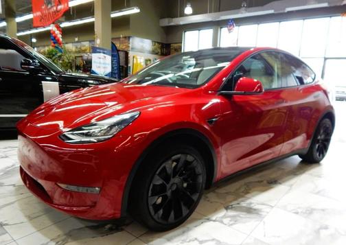 2023 Tesla Model Y Long Range