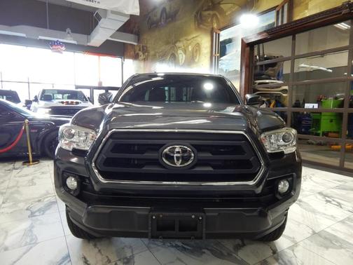 2020 Toyota Tacoma TRD Sport