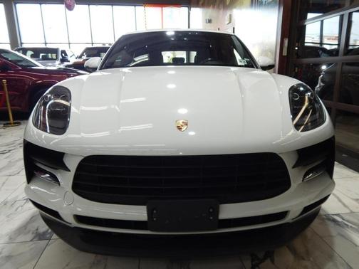 2021 Porsche Macan Base