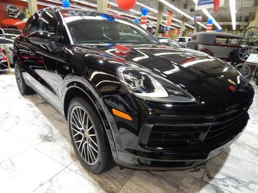 2022 Porsche Cayenne 