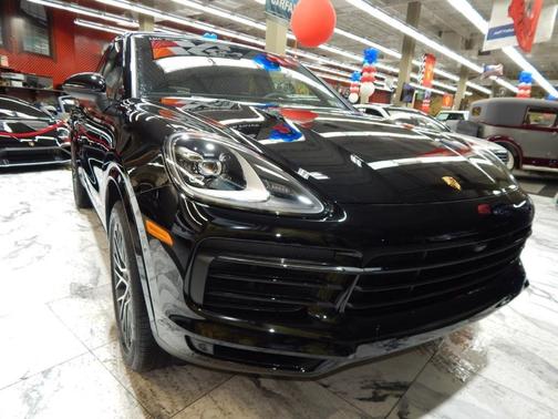 2022 Porsche Cayenne 
