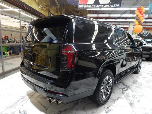 2025 Chevrolet Suburban Z71