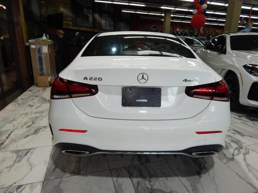 2022 Mercedes-Benz A-Class A 220 4MATIC