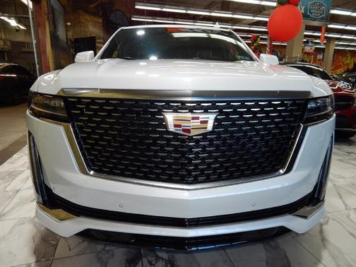 2022 Cadillac Escalade Luxury