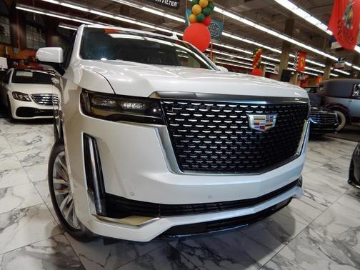 2022 Cadillac Escalade Luxury