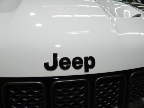 2021 Jeep Grand Cherokee Trackhawk