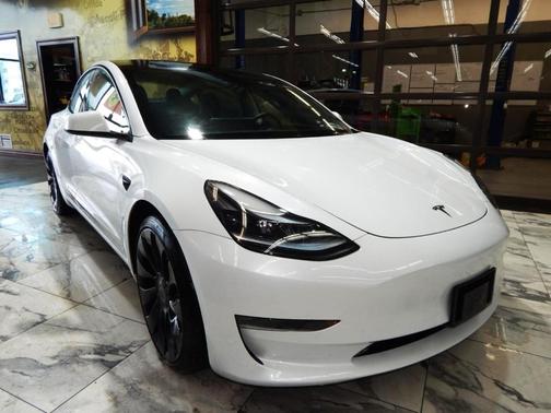 2023 Tesla Model 3 Performance