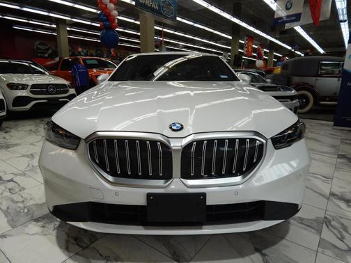 2025 BMW 530 i xDrive