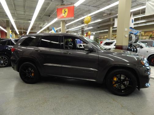 2021 Jeep Grand Cherokee Trackhawk