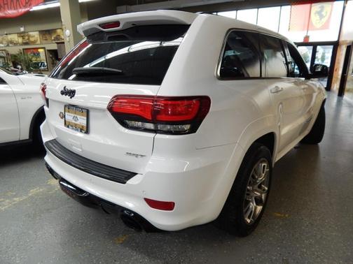 2015 Jeep Grand Cherokee SRT