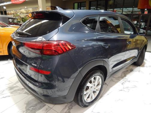 2019 Hyundai TUCSON SE