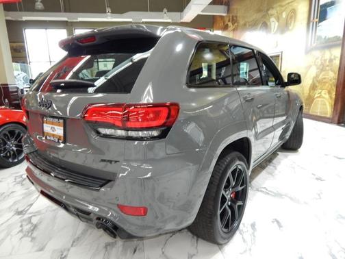 2020 Jeep Grand Cherokee SRT