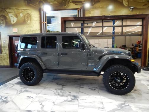 2023 Jeep Wrangler 4xe Sahara