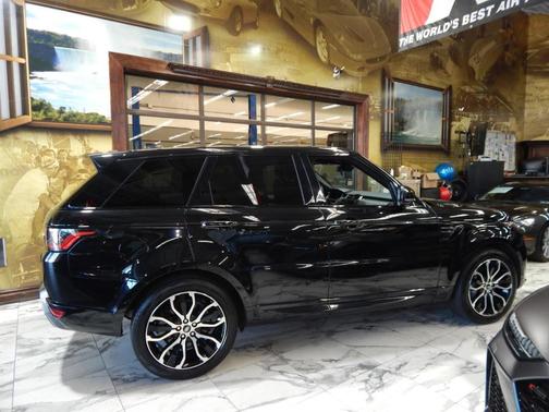 2022 Land Rover Range Rover Sport HSE Silver Edition