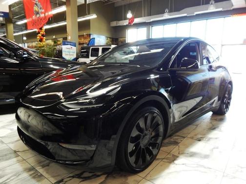 2023 Tesla Model Y Performance