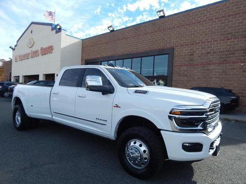 2025 RAM 3500 Limited
