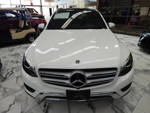 2018 Mercedes-Benz GLC 300 Base 4MATIC