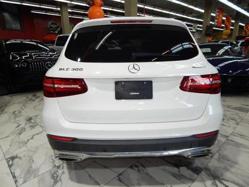 2018 Mercedes-Benz GLC 300 Base 4MATIC