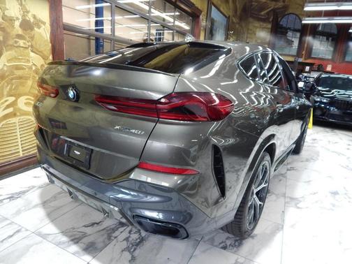 2022 BMW X6 xDrive40i