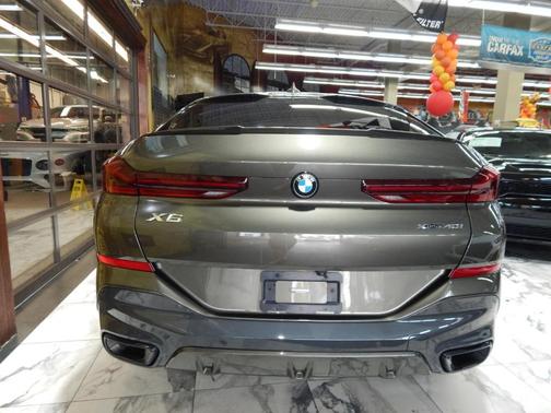 2022 BMW X6 xDrive40i