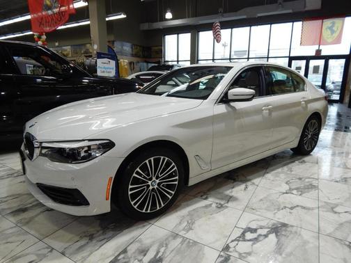 2019 BMW 530 i