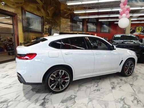 2021 BMW X4 M40i