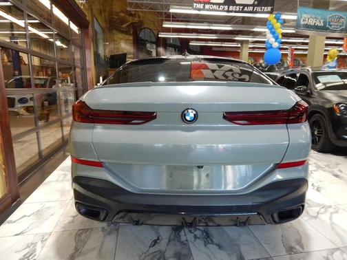 2022 BMW X6 xDrive40i