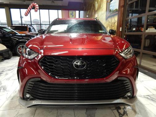 2024 Toyota Highlander XSE