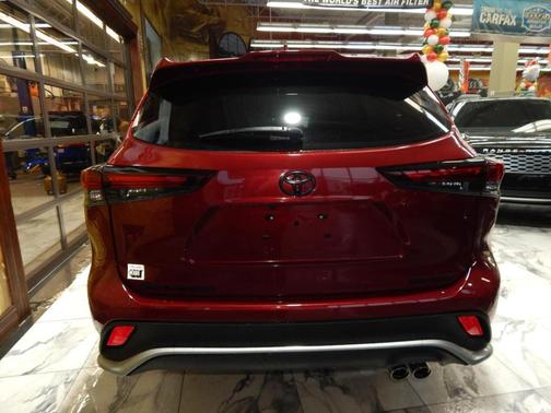 2024 Toyota Highlander XSE