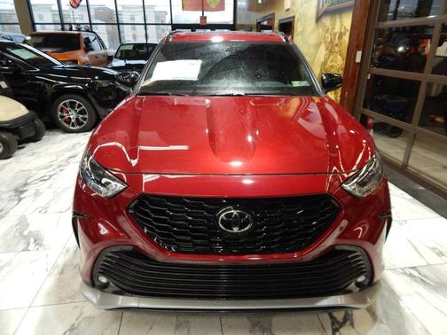 2024 Toyota Highlander XSE