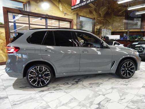 2022 BMW X5 M Base