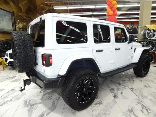 2022 Jeep Wrangler Unlimited Sahara