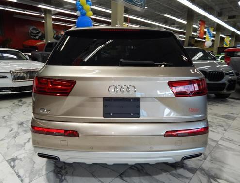 2019 Audi Q7 55 Premium Plus
