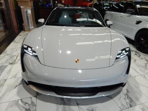 2022 Porsche Taycan 4