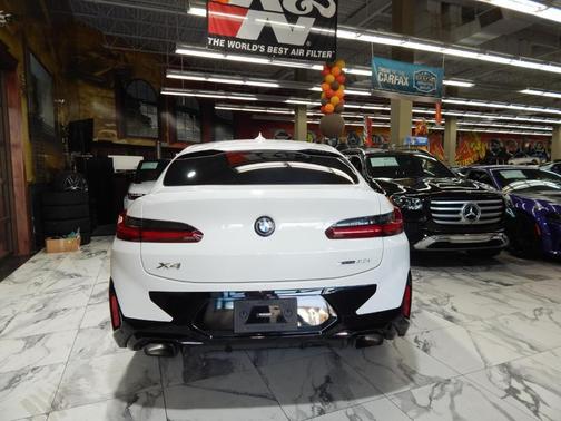 2022 BMW X4 xDrive30i