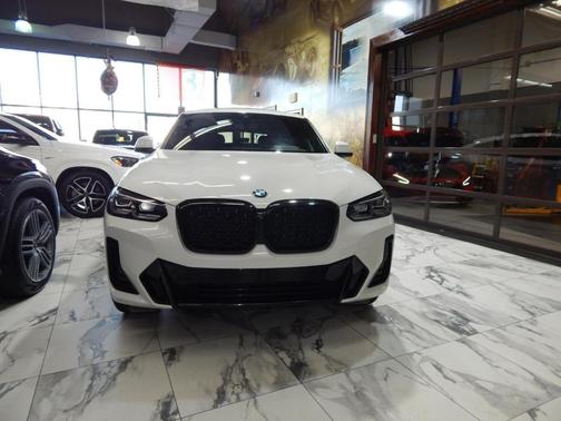 2022 BMW X4 xDrive30i