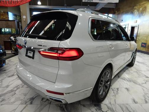 2021 BMW X7 xDrive40i