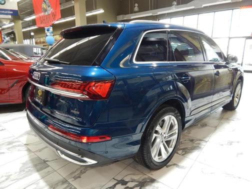 2020 Audi Q7 55 quattro Premium Plus