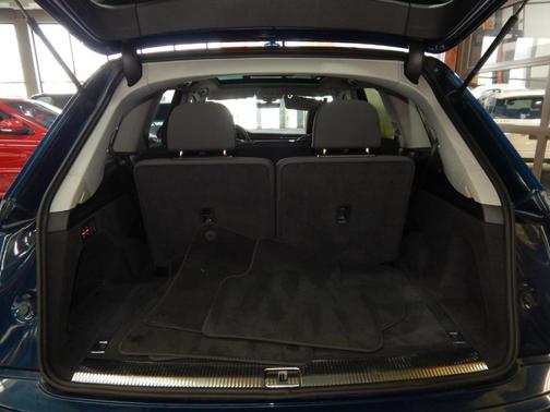 2020 Audi Q7 55 quattro Premium Plus