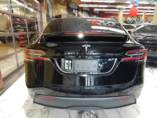2022 Tesla Model X Base