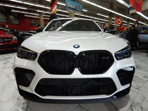 2022 BMW X6 M Base