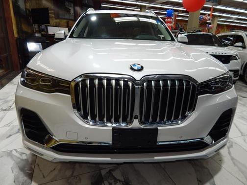 2021 BMW X7 xDrive40i