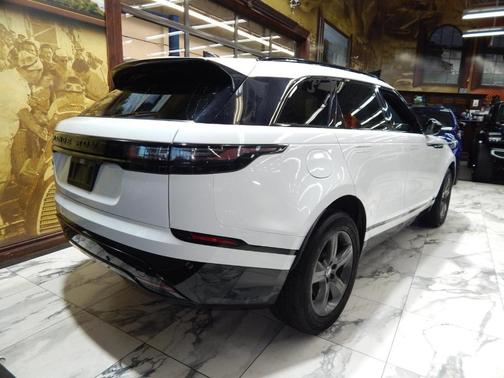 2025 Land Rover Range Rover Velar P250 Dynamic SE