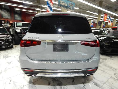 2024 Mercedes-Benz GLS 450 4MATIC