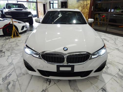 2021 BMW 330 i xDrive