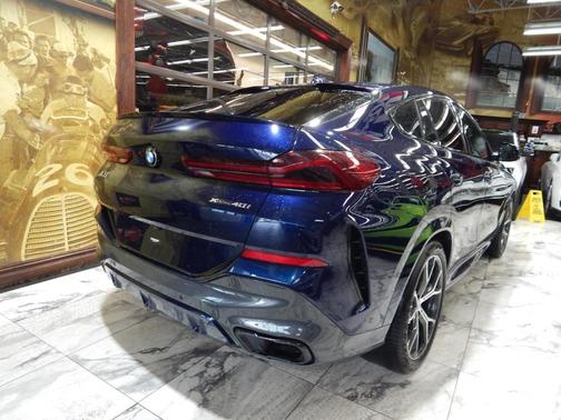 2022 BMW X6 xDrive40i