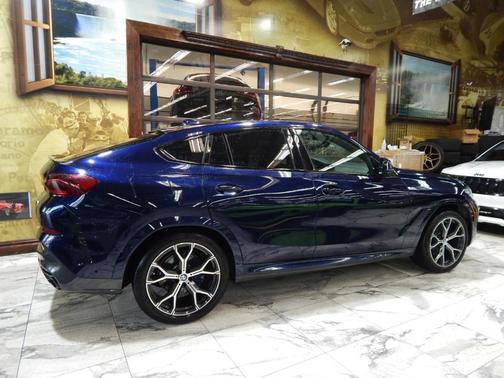 2022 BMW X6 xDrive40i