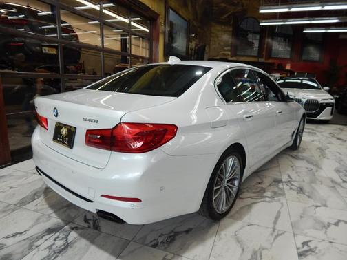 2018 BMW 540 i xDrive